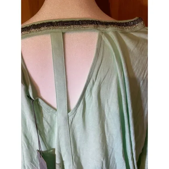 Jennifer Lopez Mint Julip Cold Shoulder Top, Small NWT - Picture 3 of 6